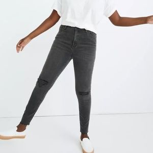 Madewell Women's Curvy High-Rise Skinny Jeans in Black Sea Size 31 Raw Hem